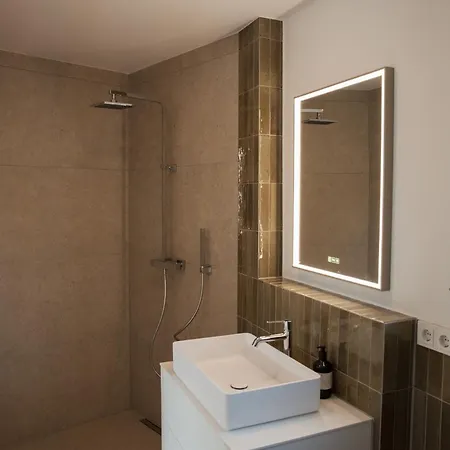 Designerwohnung In Der Suedstadt Apartament